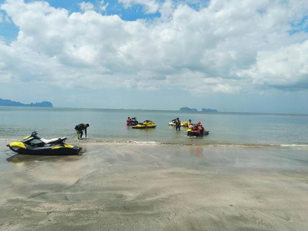 Sukorn Andaman Beach Resort Ko Sukon Exterior photo