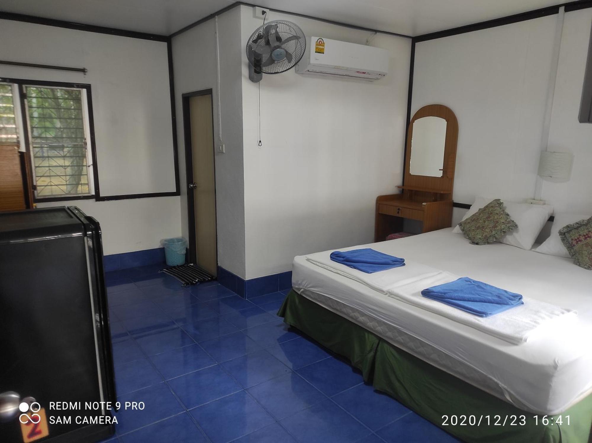 Sukorn Andaman Beach Resort Ko Sukon Exterior photo