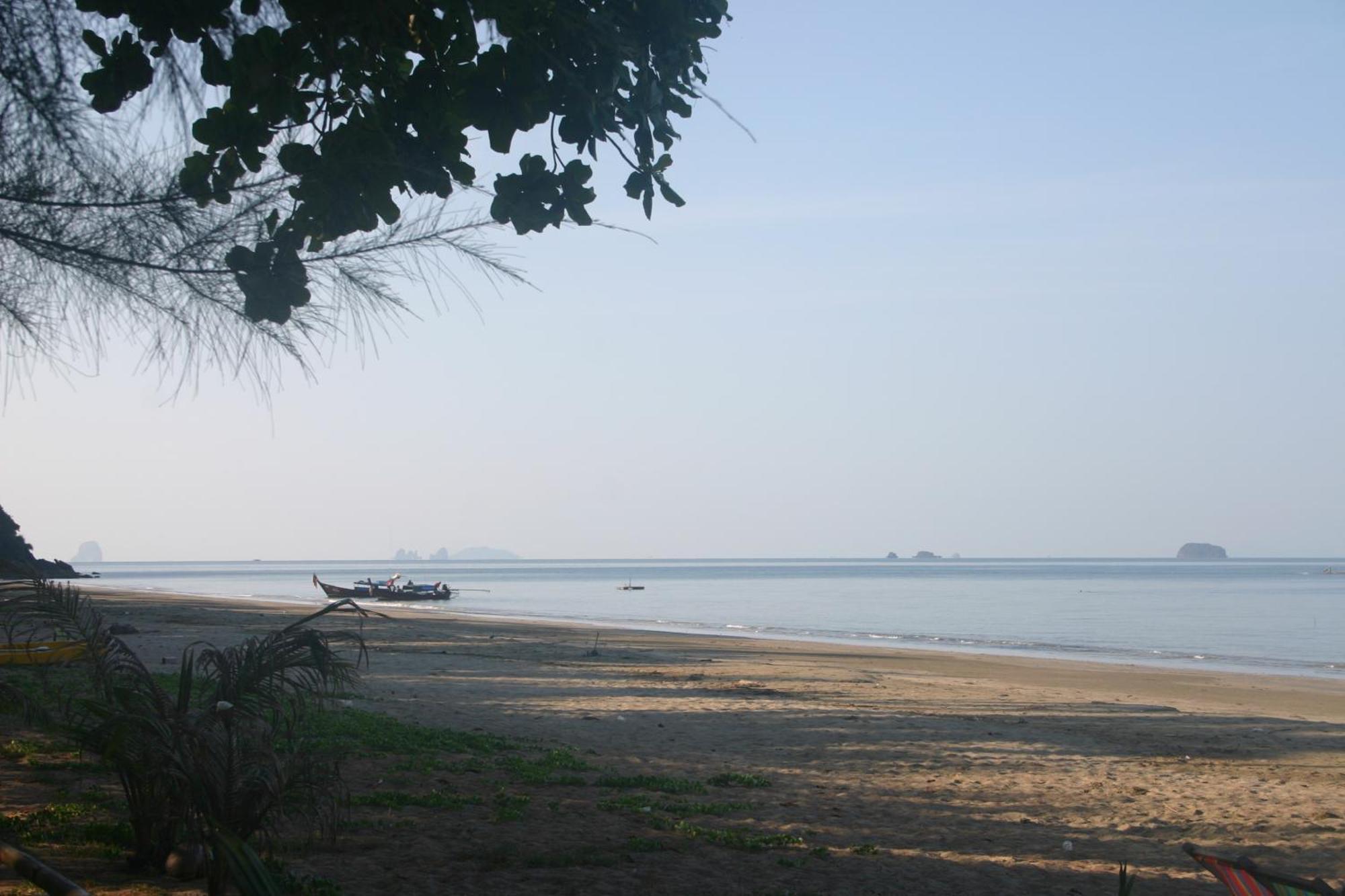 Sukorn Andaman Beach Resort Ko Sukon Exterior photo